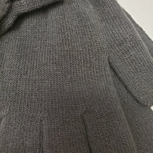 2pk stretch gloves-**5 for $20** - Picture 2 of 3